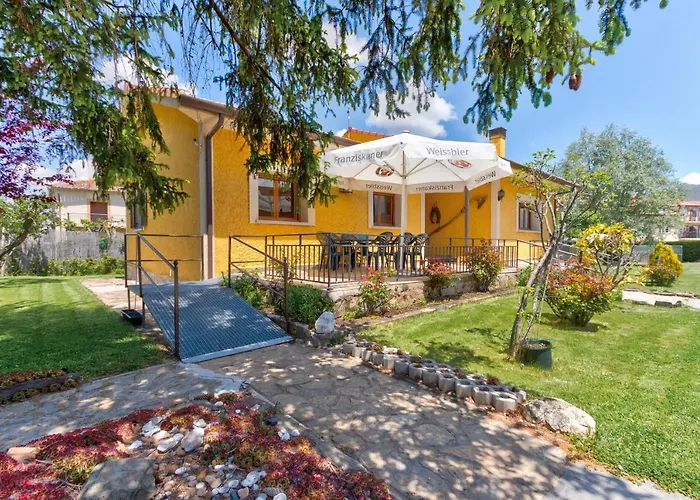 Victoriana 펜션 리아사